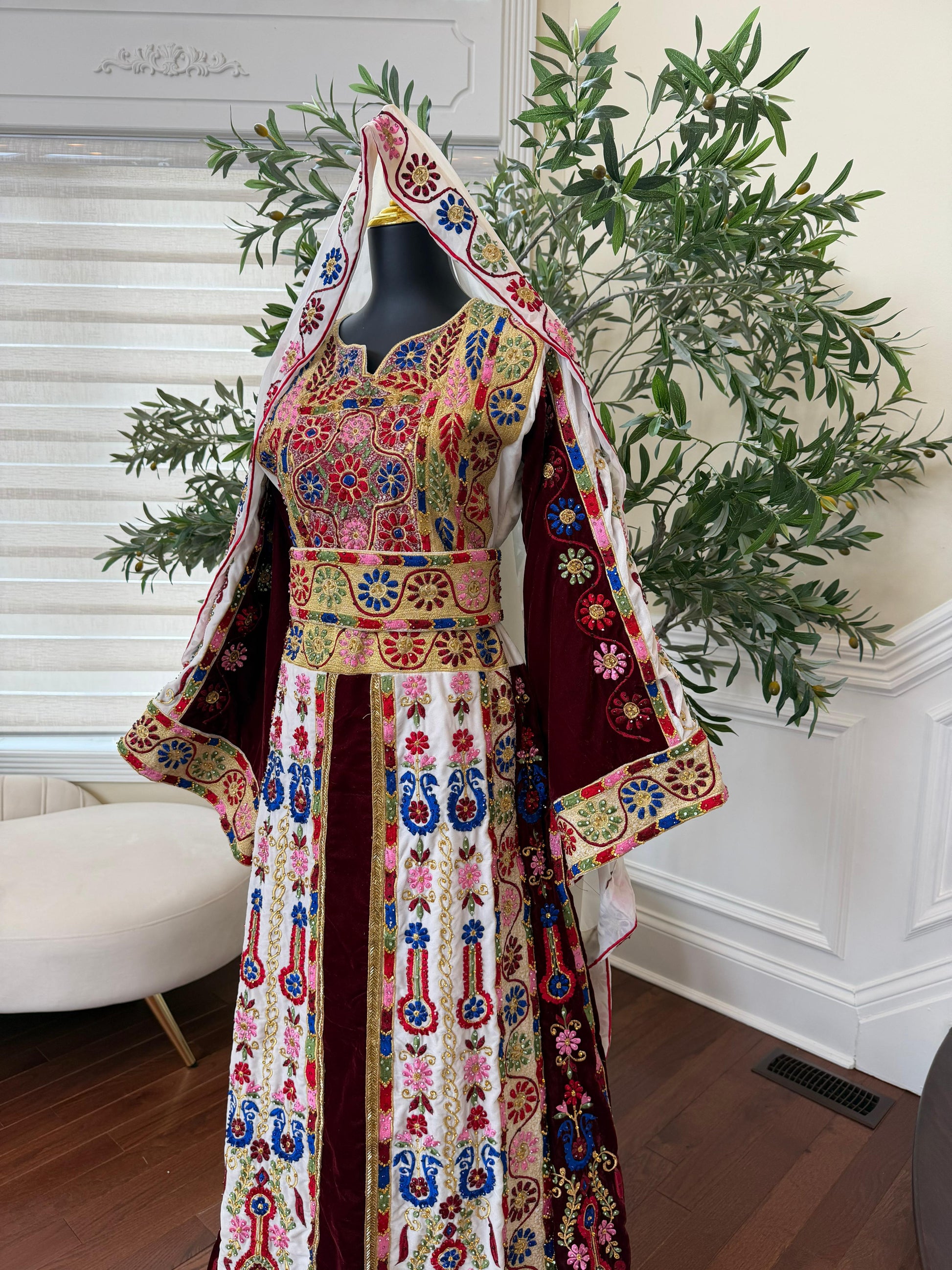 Velvet Maroon and White Traditional Tatreez Sabal Kharaz Detail Thobe