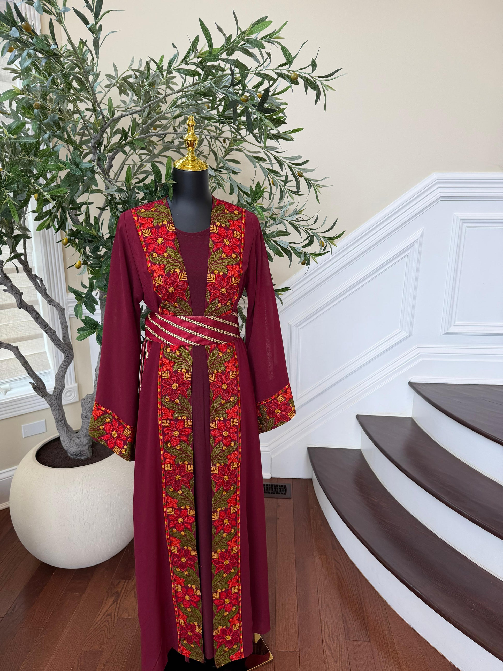 Red Embroidery Floral Tatreez Thobe