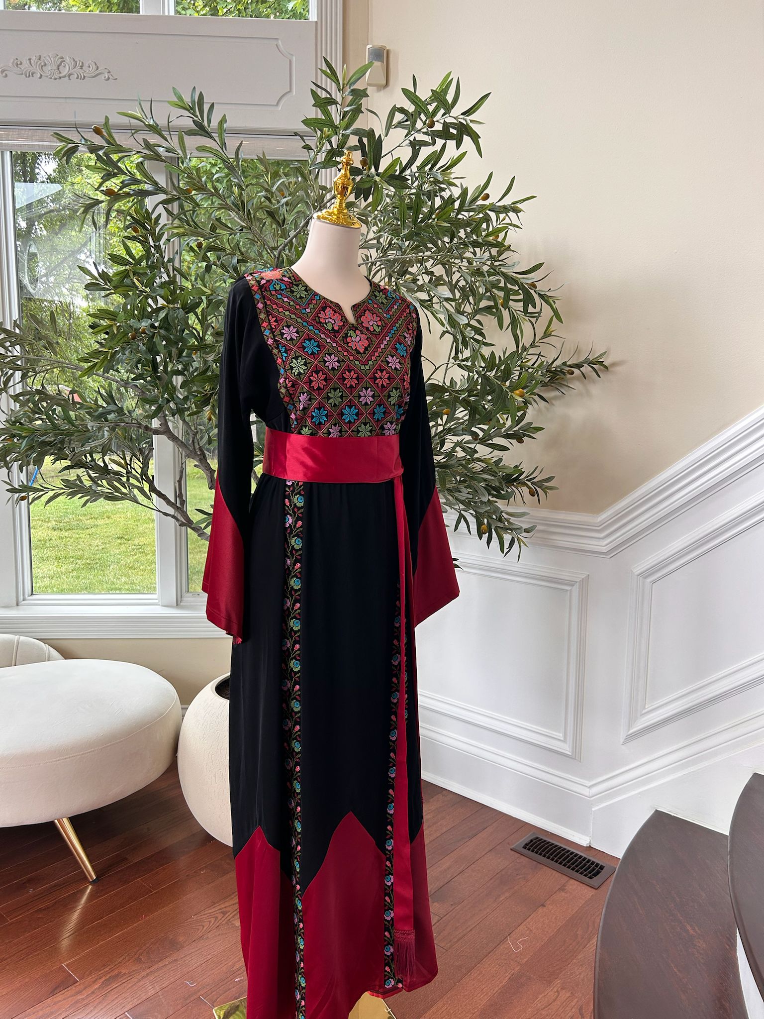 Black Tatreez Embroidery Thobe  Satin Red Detail
