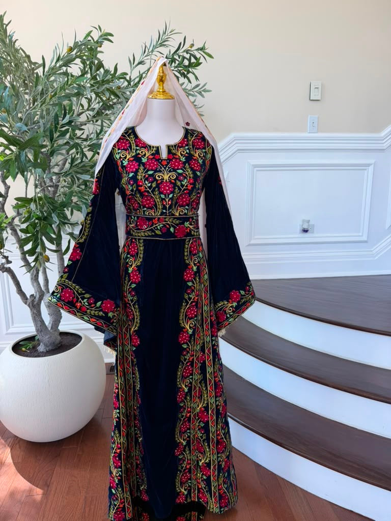 Velvet Blue Floral Embroidered Tatreez Thobe