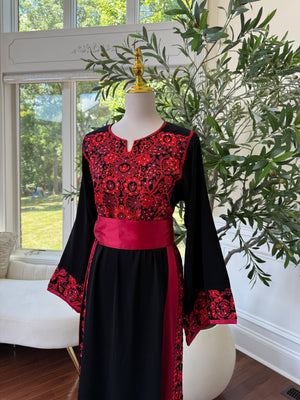 Red Tatreez Embroidery Thobe