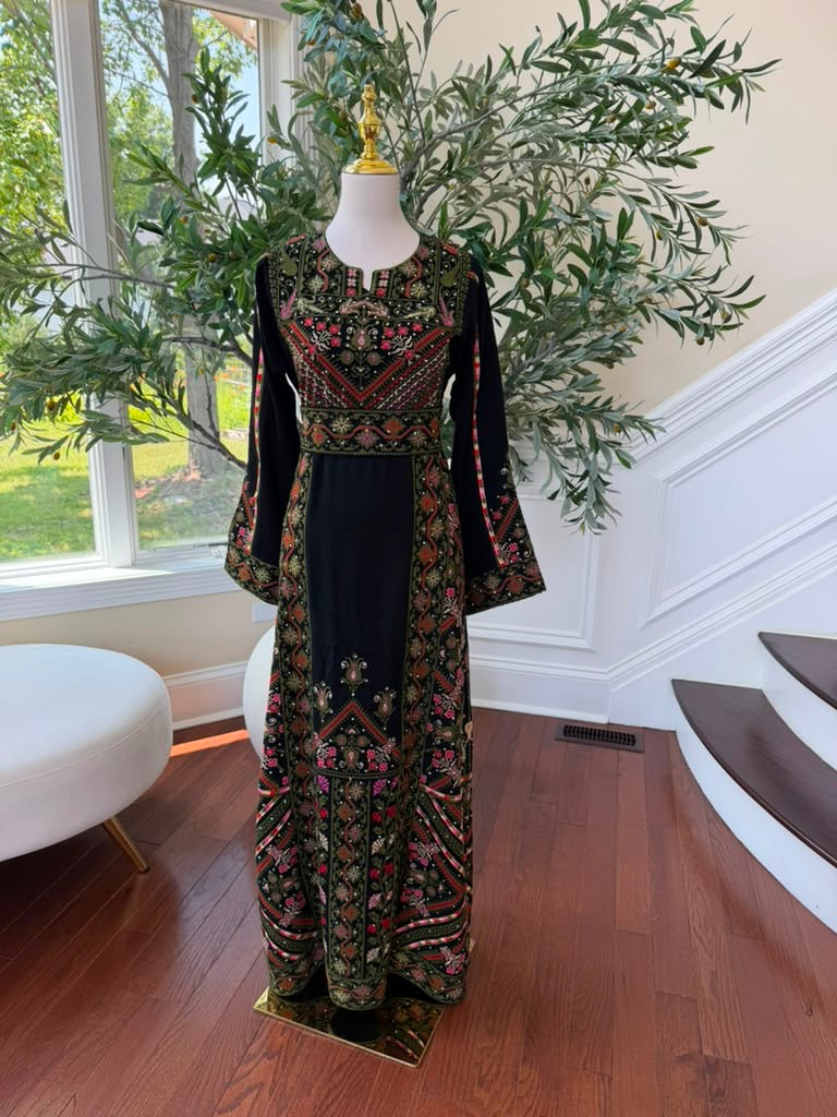 Black Beaded Elegance Traditional Thobe