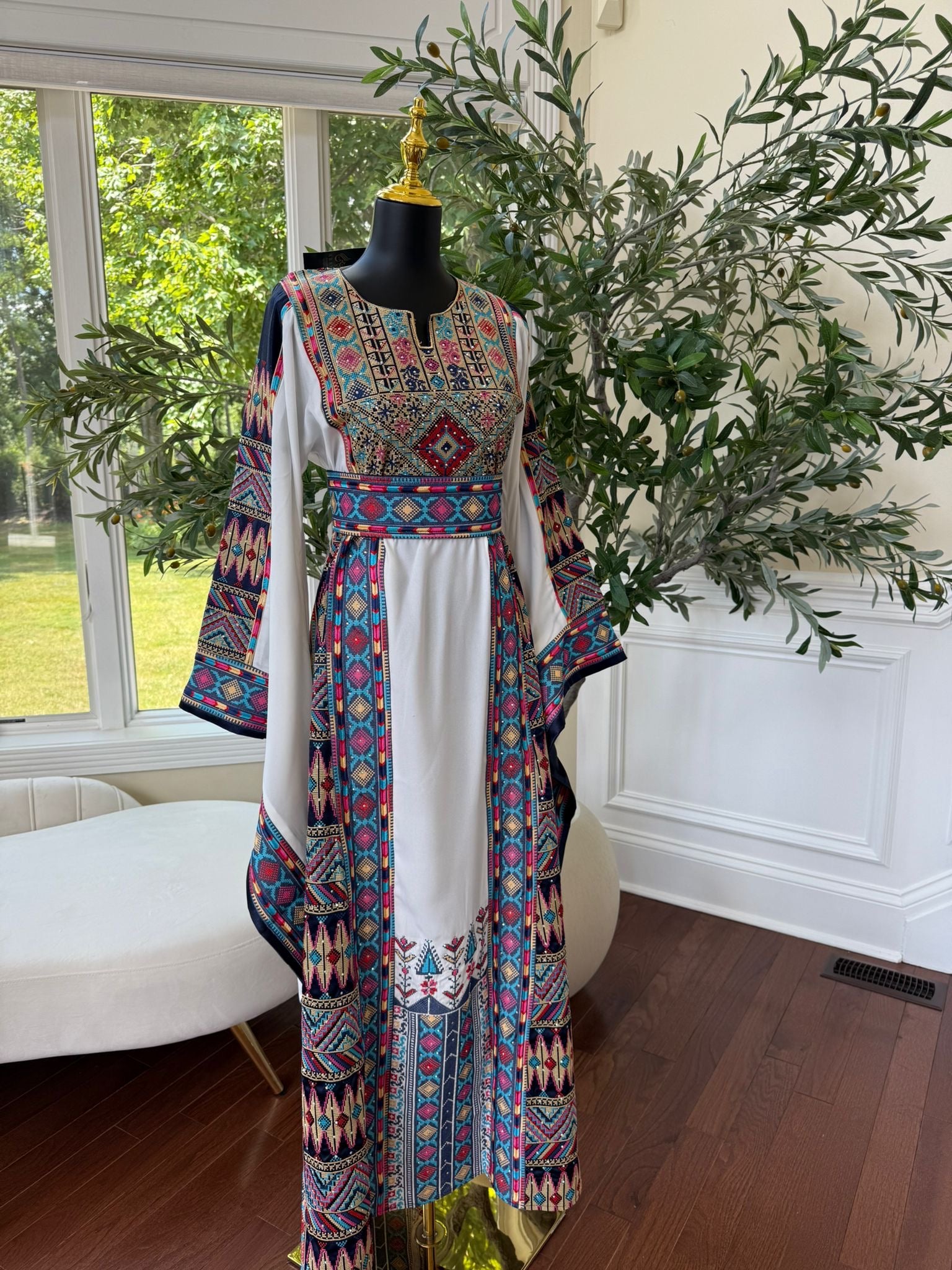White Tatreez Embroidery Thobe/A