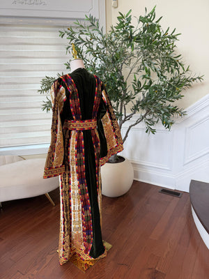 Velvet Green Embroidery Tatreez Thobe