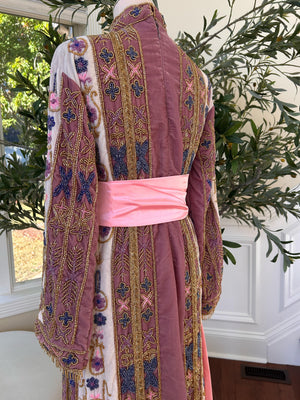 Pink Velvet Stone Thobe