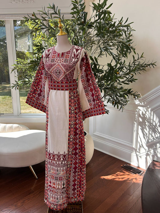 Cream Itamin Tatreez Red Elegance Thobe