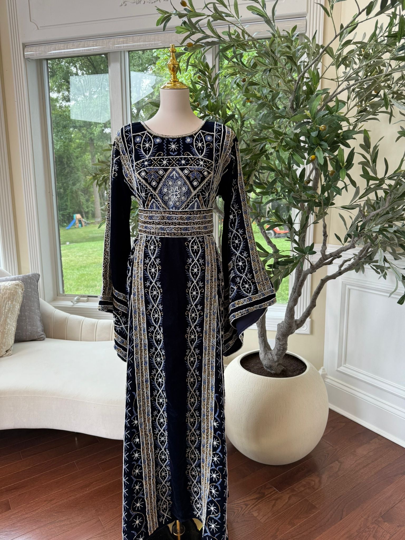 Velvet Blue Stone Thobe