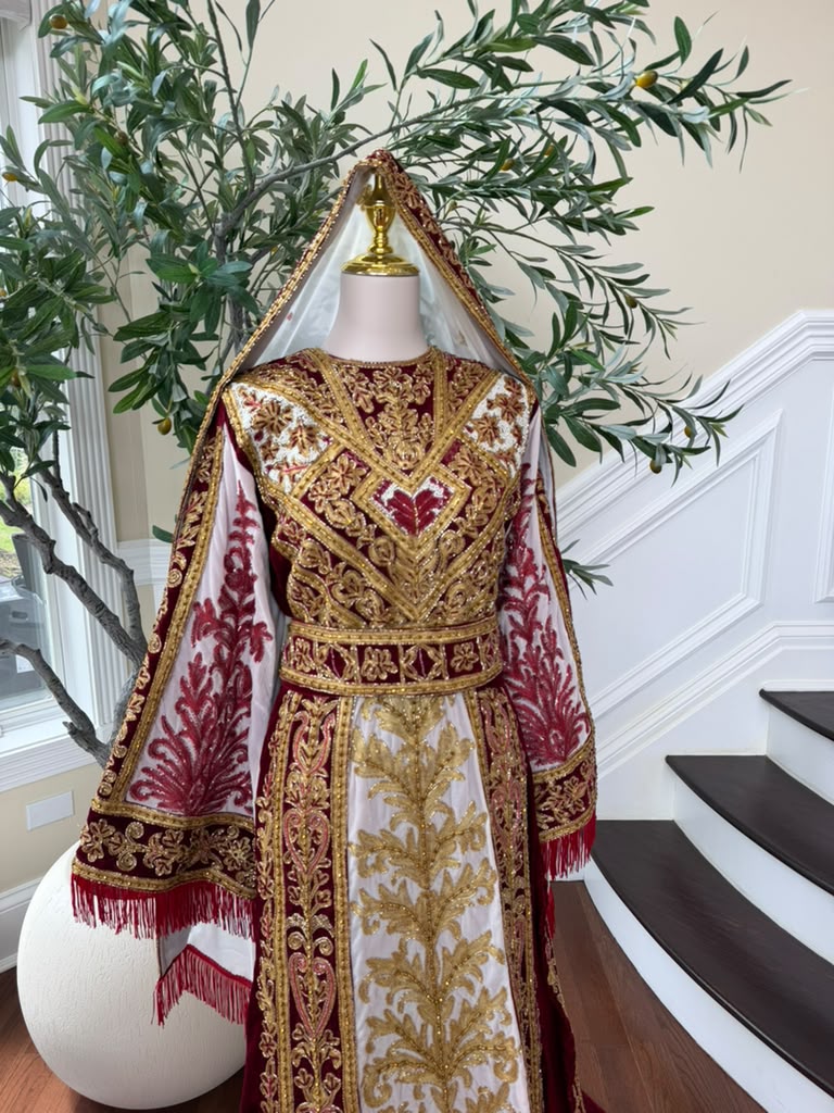 Royale Red Embroidery Tatreez Elegance Thobe