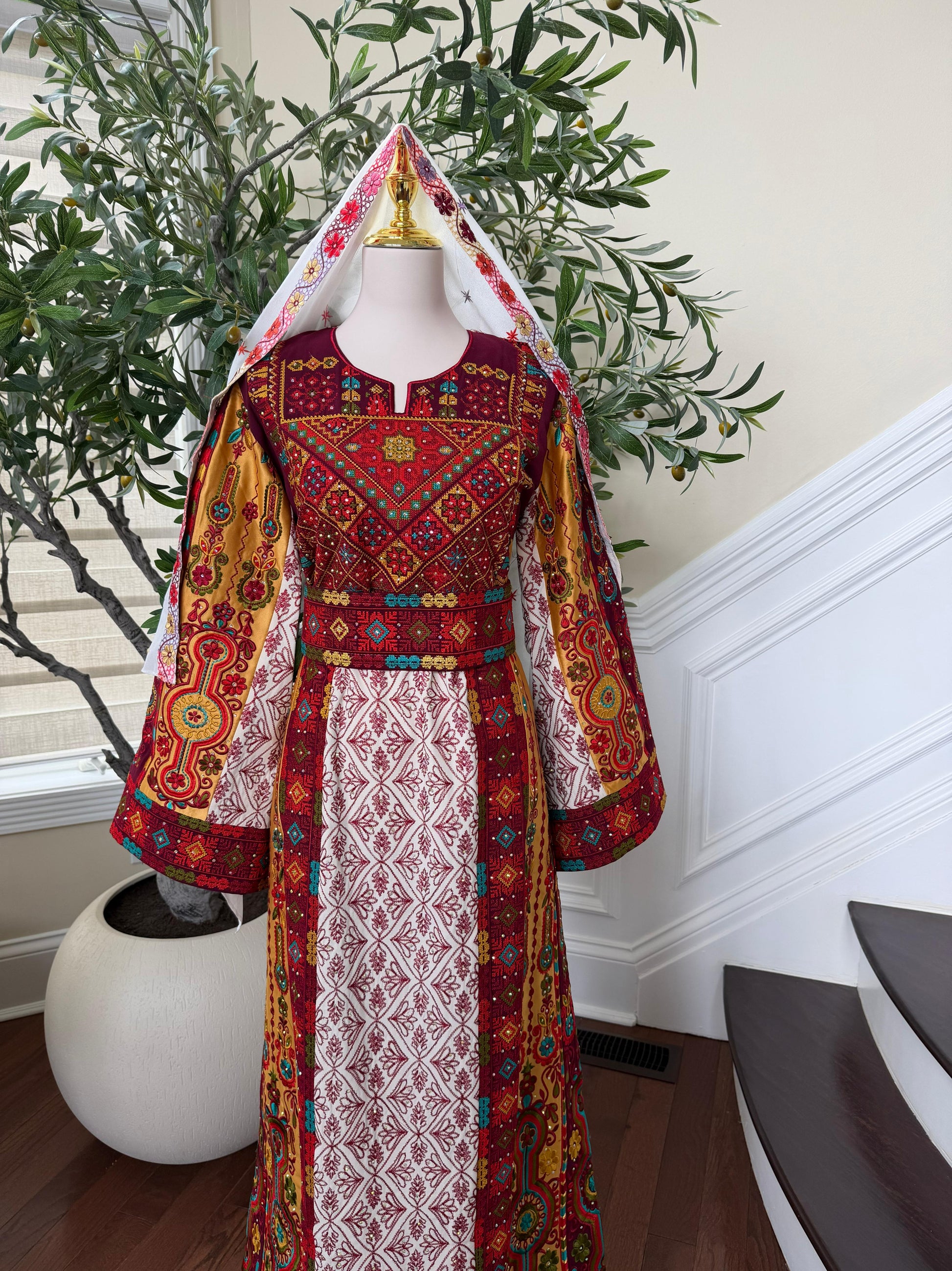 White Embroidery Tatreez Traditional Thobe