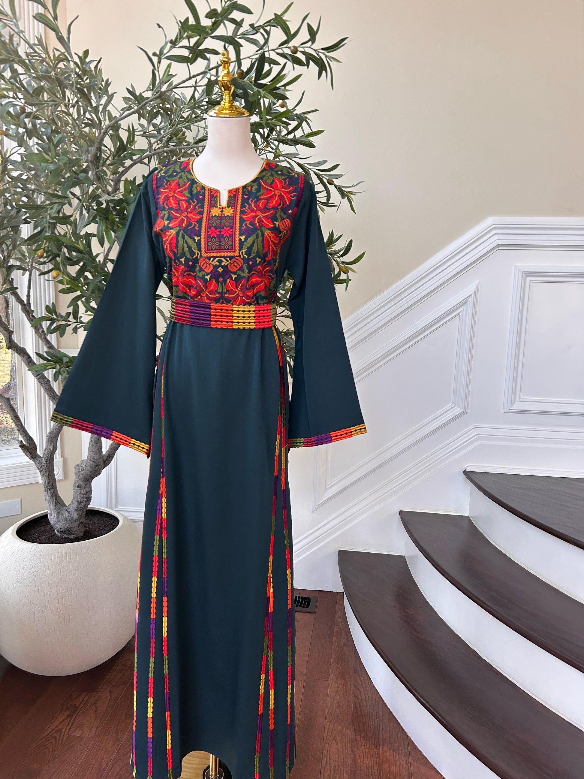 Emerald Green Embroidery Tatreez Thobe