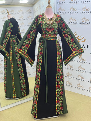 Palestinian Couture Thobe – Green Embroidered Panel