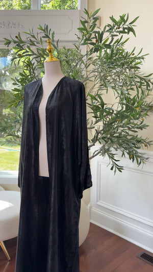 Black Meadow Abaya