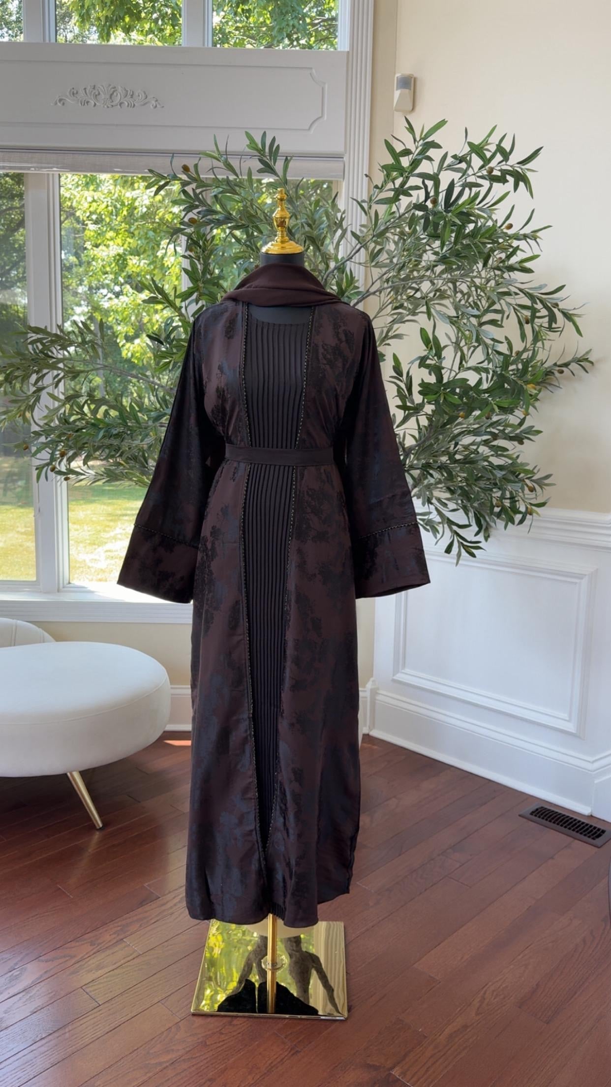 Mystic Midnight Purple Rose Abaya