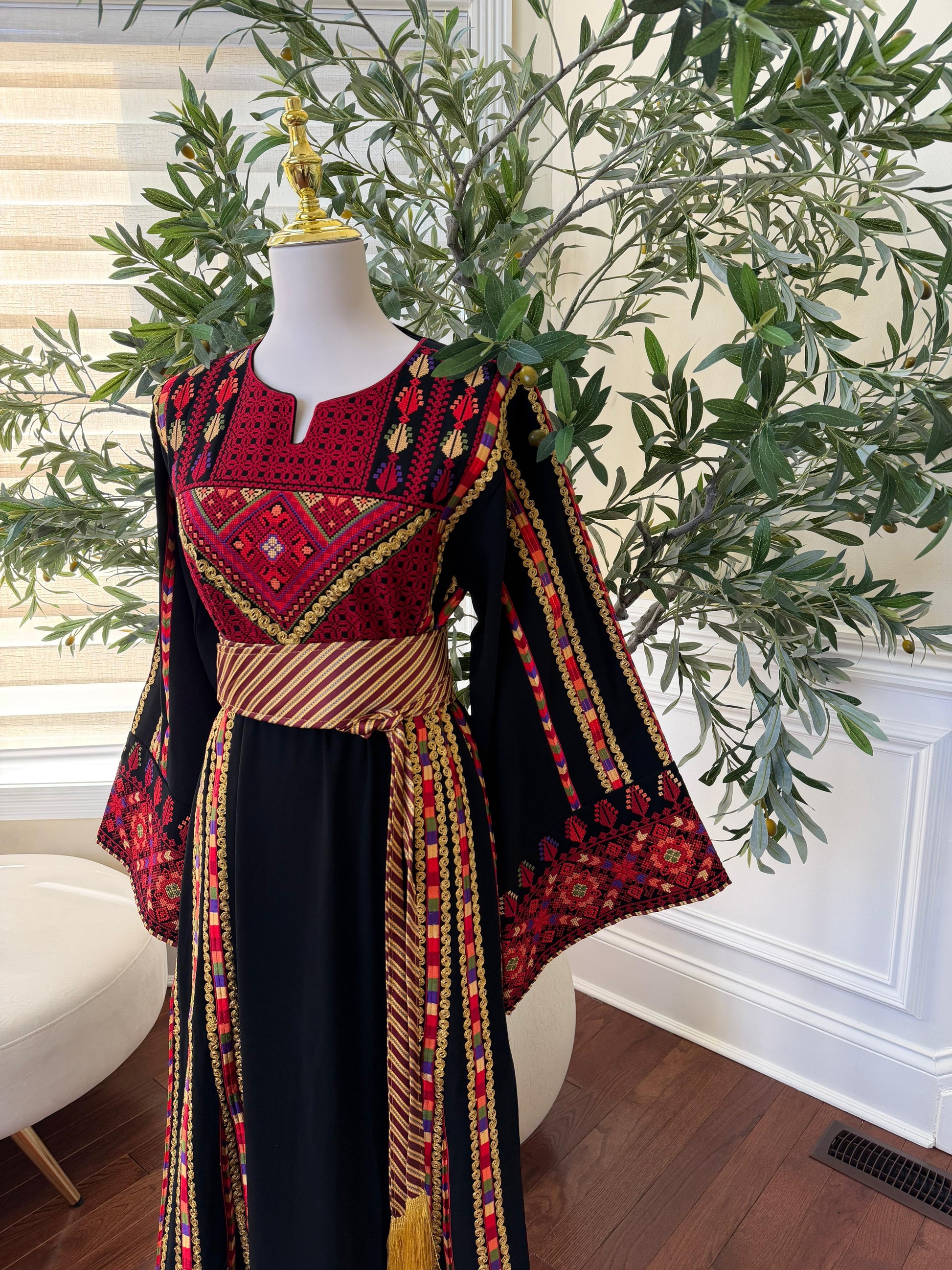 Black Embroidery Tatreez Traditional Thobe