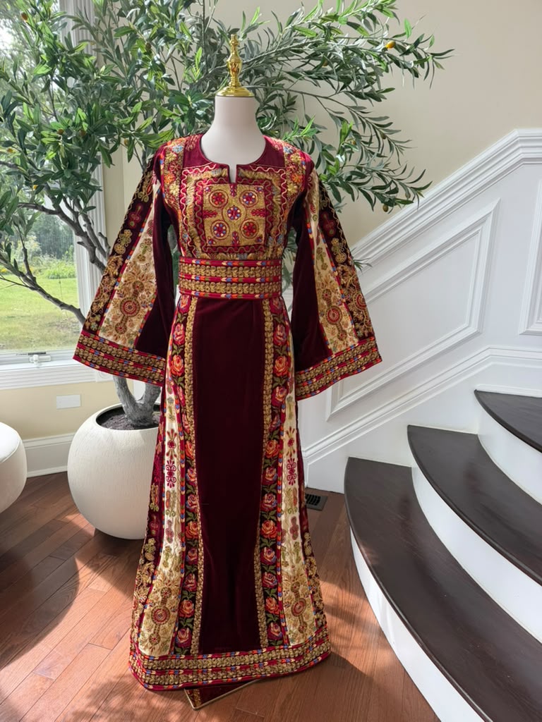 Burgundy Embroidery Tatreez Velvet Thobe