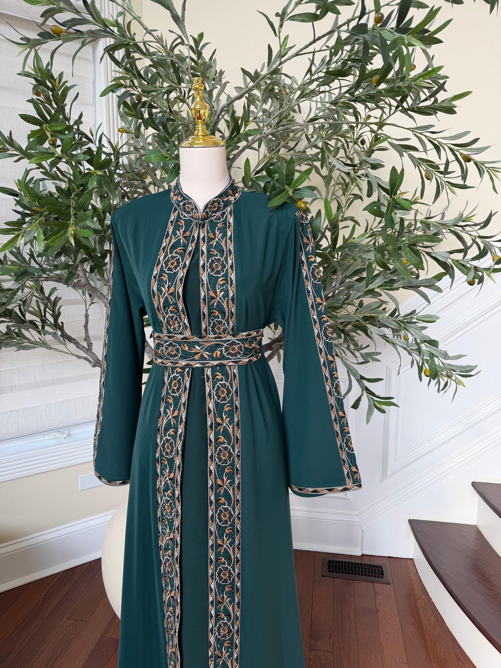 Green Tatreez Elegance Thobe