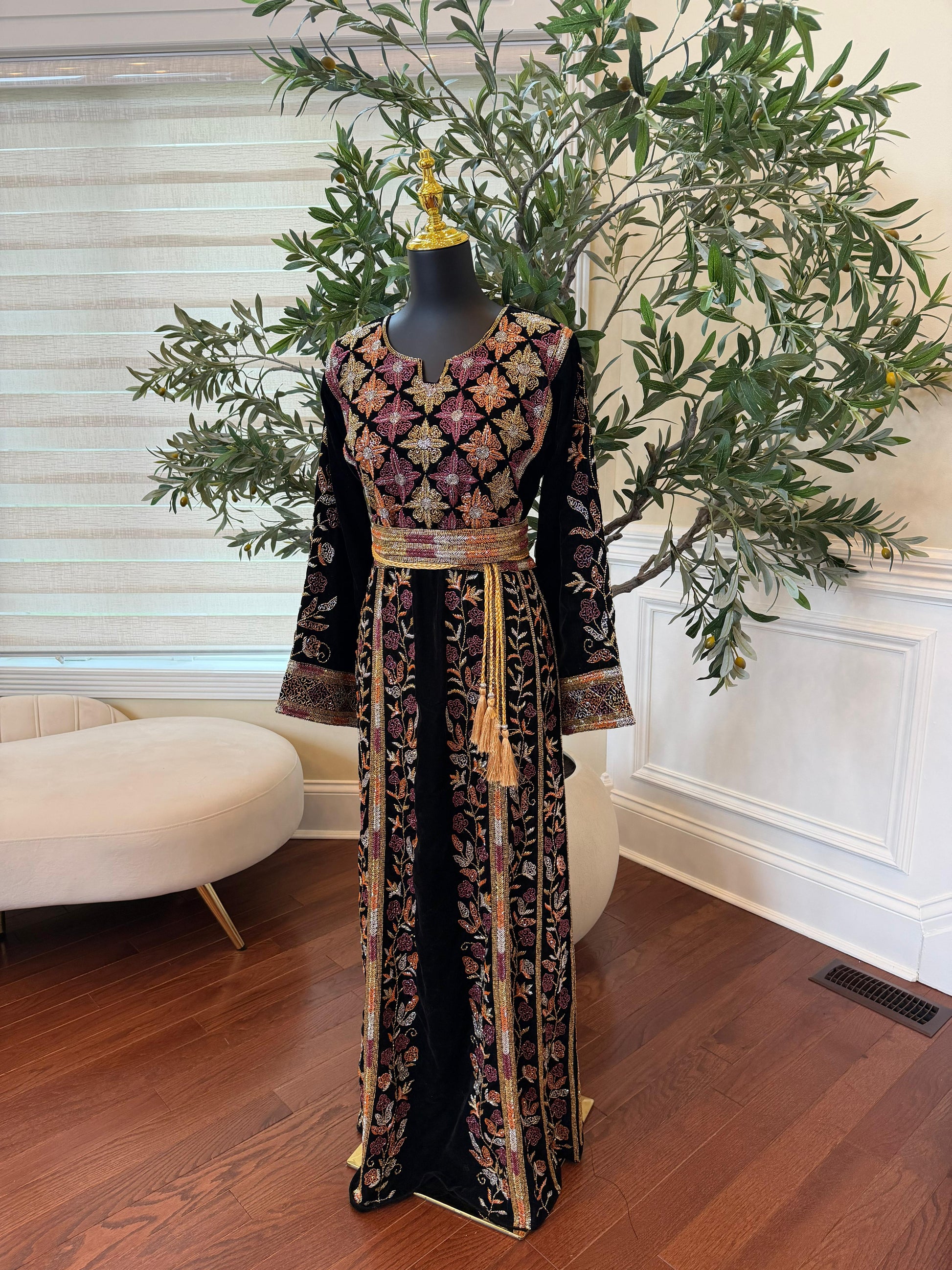 Beaded Stone Floral Elegance Thobe