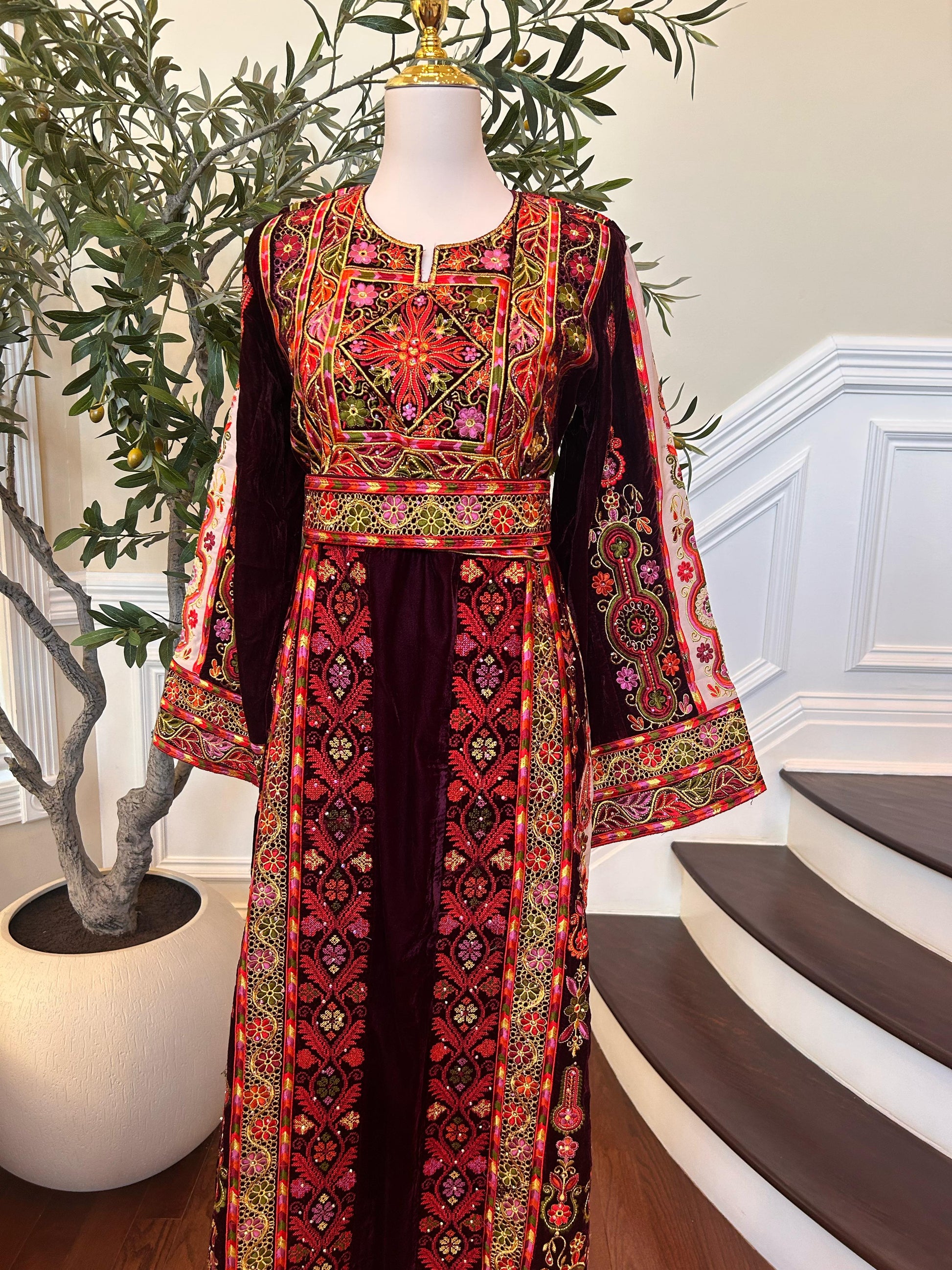 Burgundy Embellished Tatreez Thobe