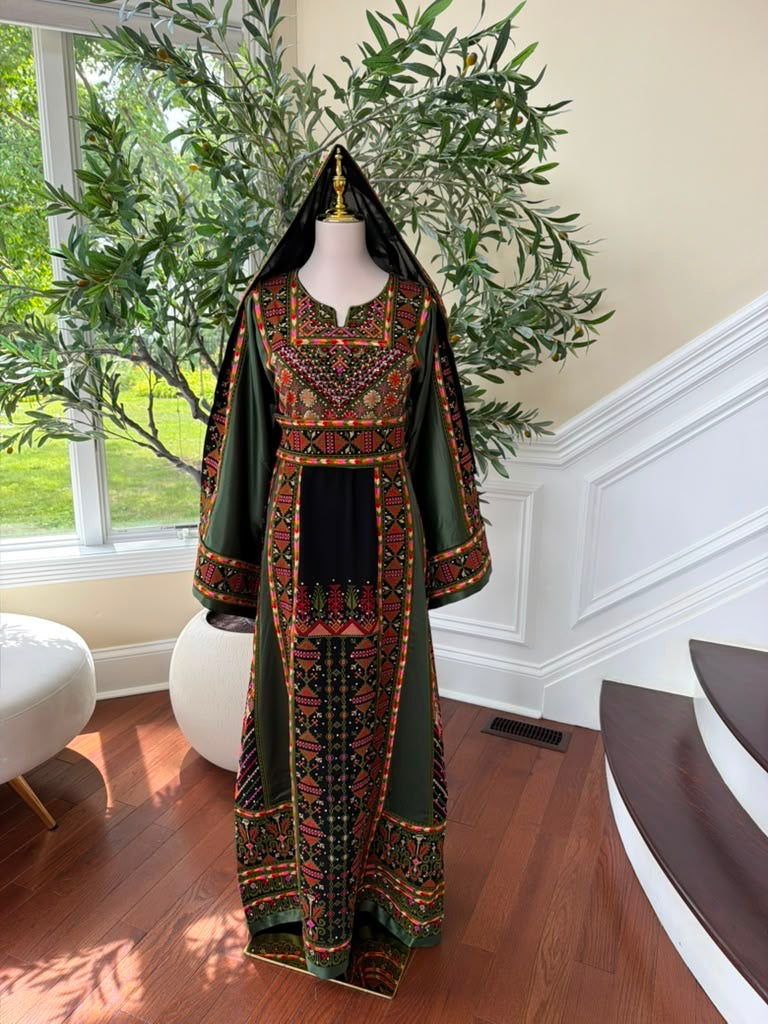 Green Embroidery Tatreez Orange Thobe