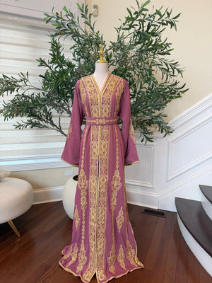 Pink Kuftan with Intricate Golden Embroidery Detail