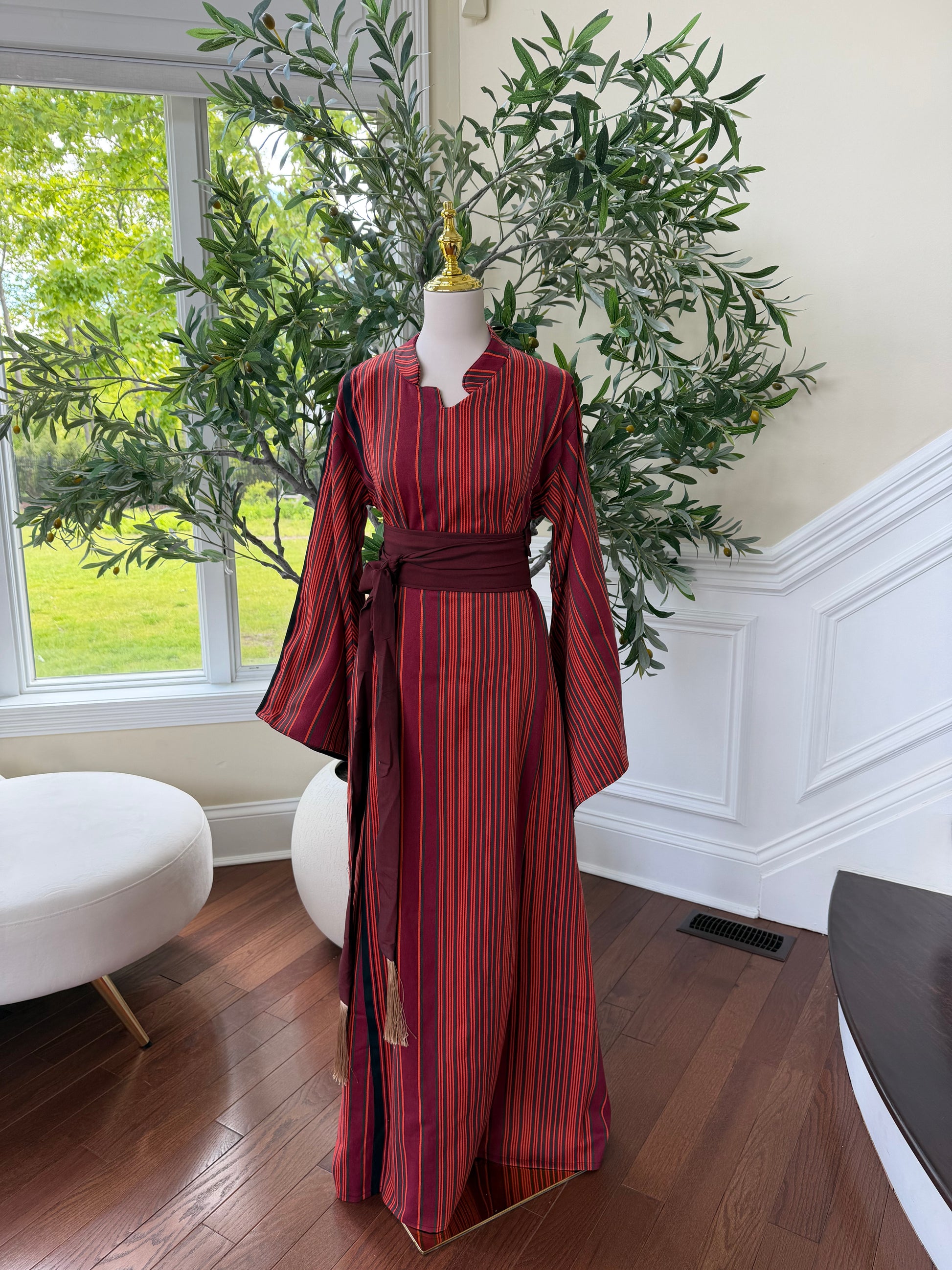 Majdalawi Traditional Elegance Thobe /2244400