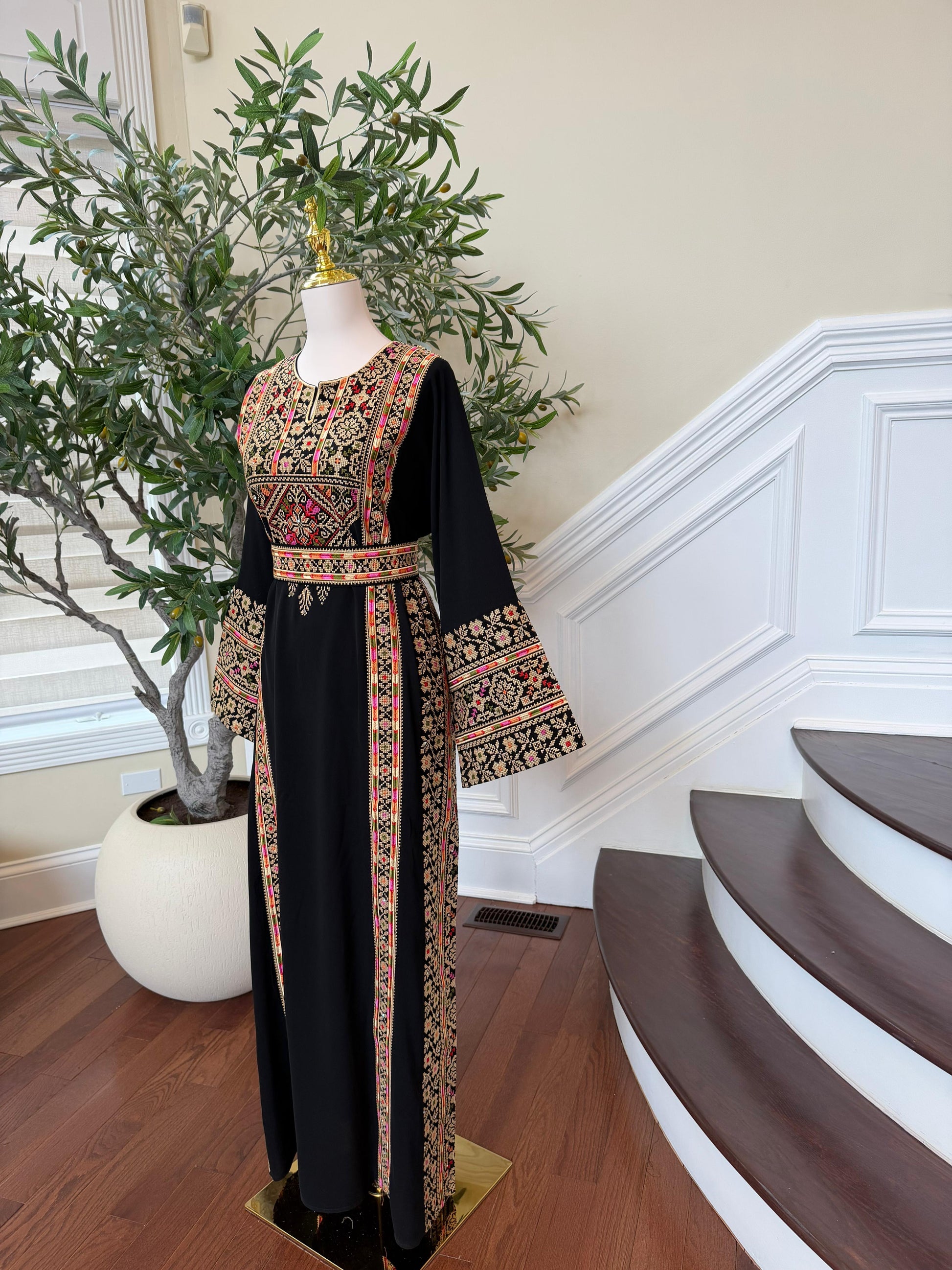 Black Embroidery Tatreez Beige Thobe