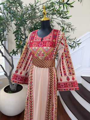 Traditional Touch: Embroidery Heritage Tatreez Thobe