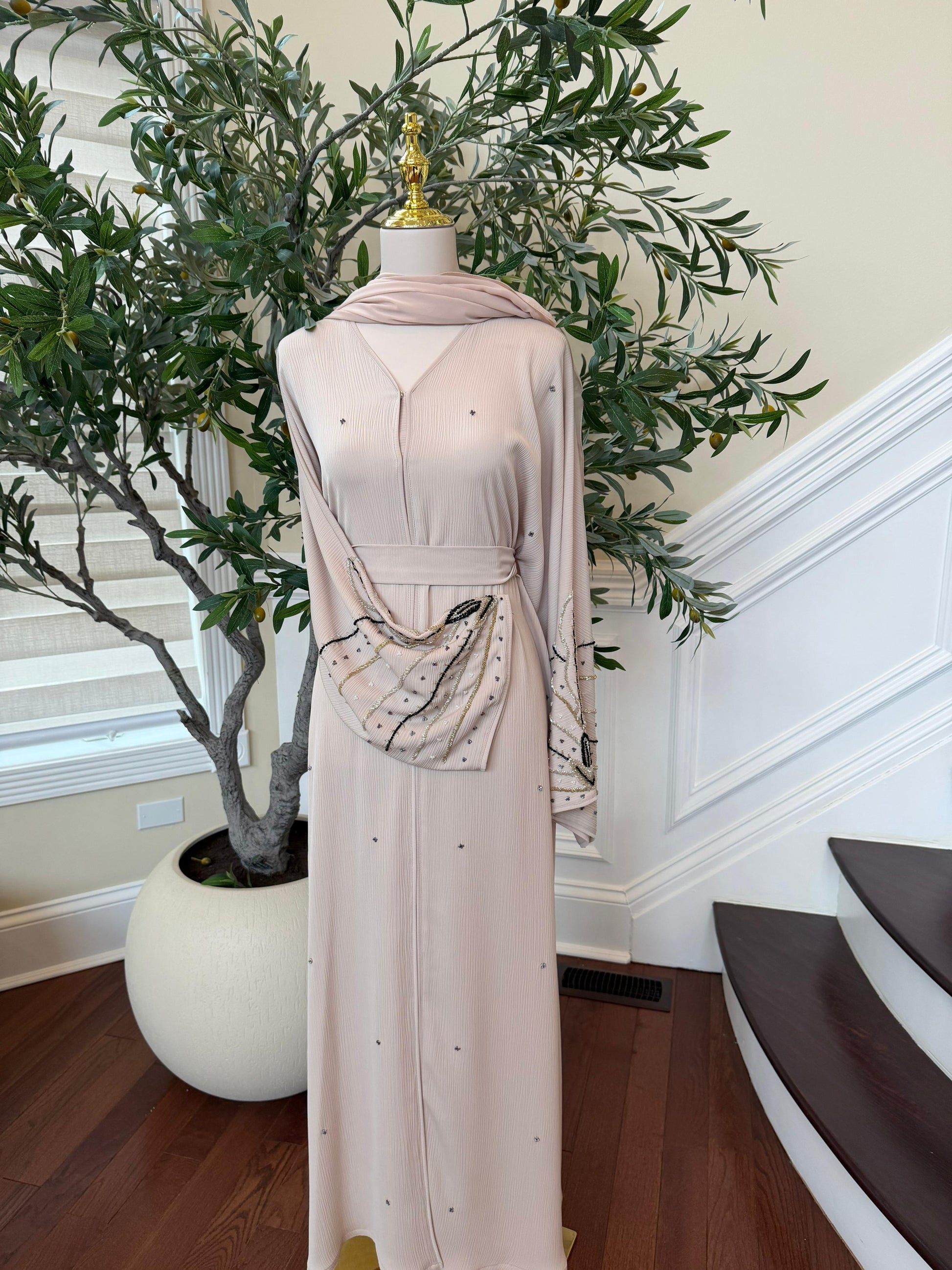Cream Sleeve Beaded Abaya