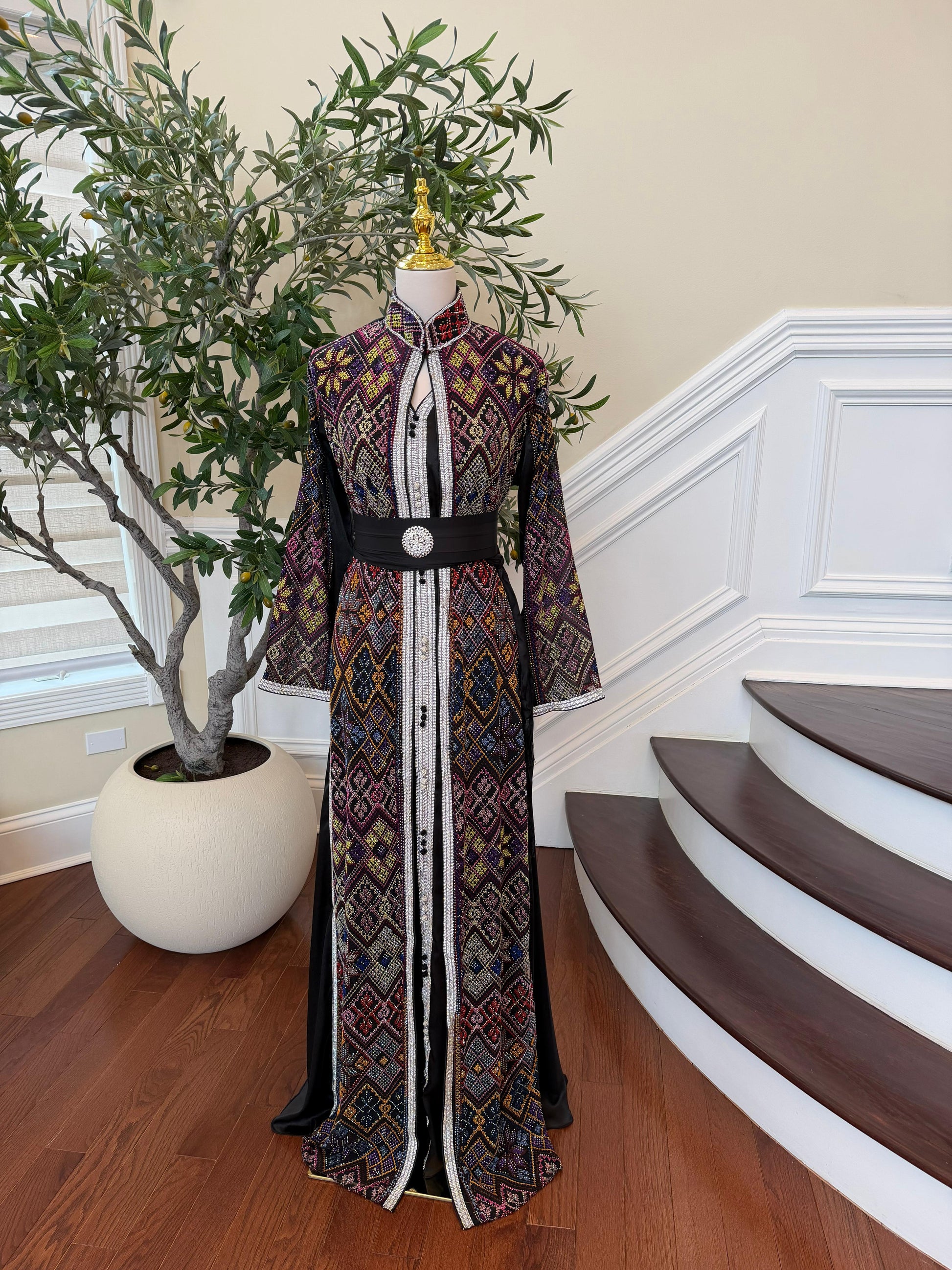 Black Embroidery Royale Kuftan