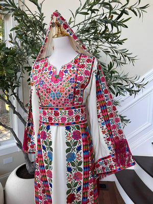 Cream Floral Embroidery Tatreez Thobe