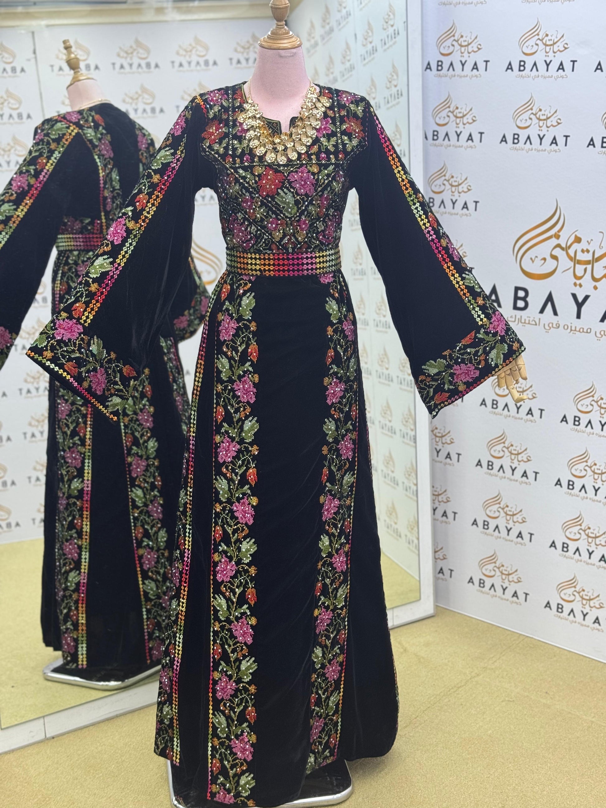 Luxury Black Velvet Thobe – Multicolor Floral Tatreez Design