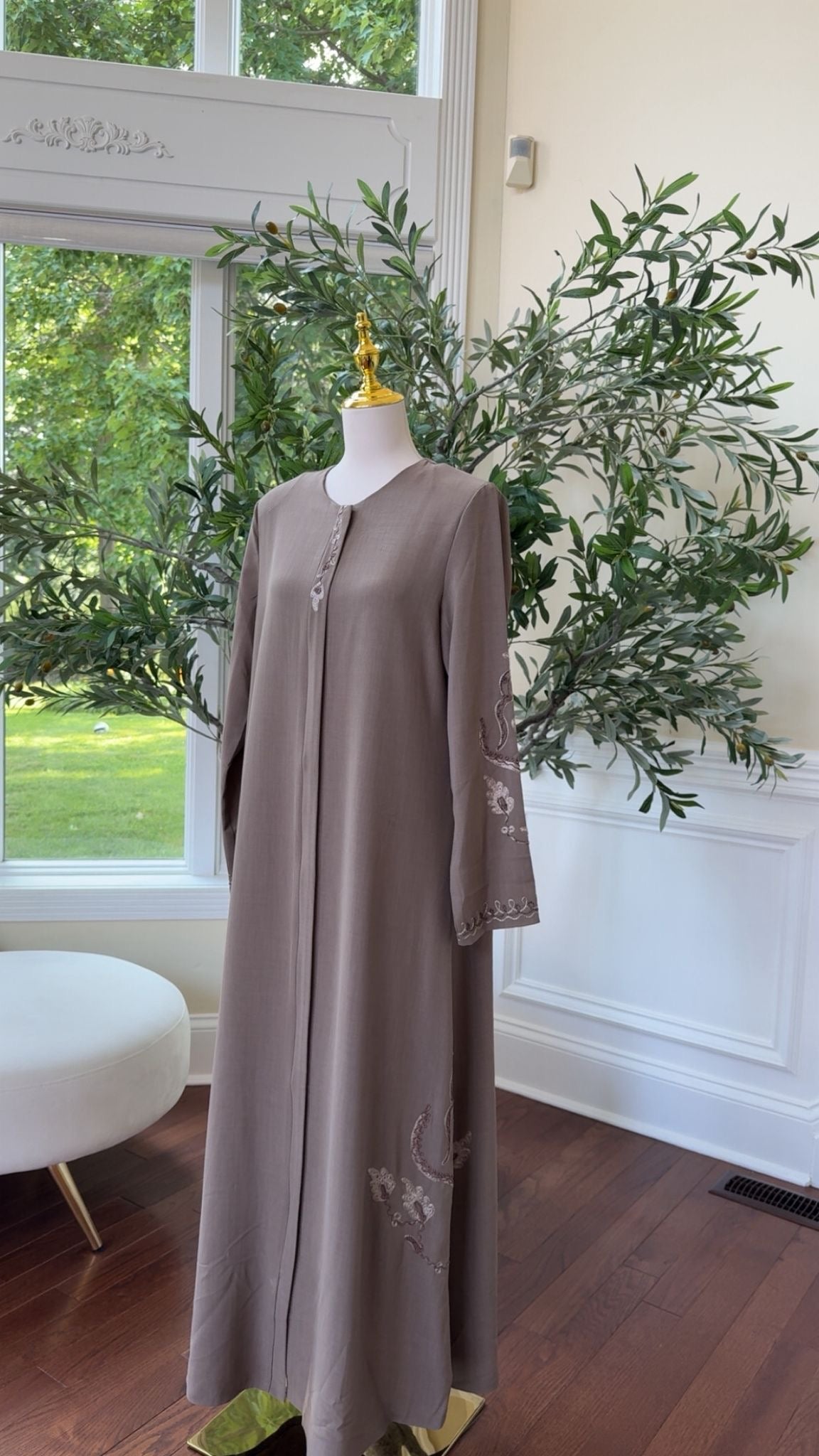 Taupe Embroidered Classic Abaya – Subtle & Floral Detail