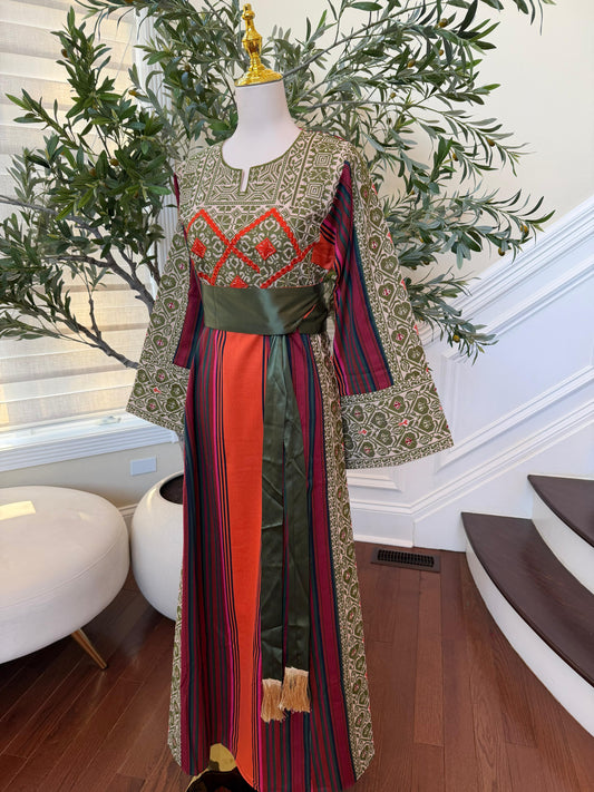 Olive Majesty Majdalawi Embroidered Tatreez Thobe