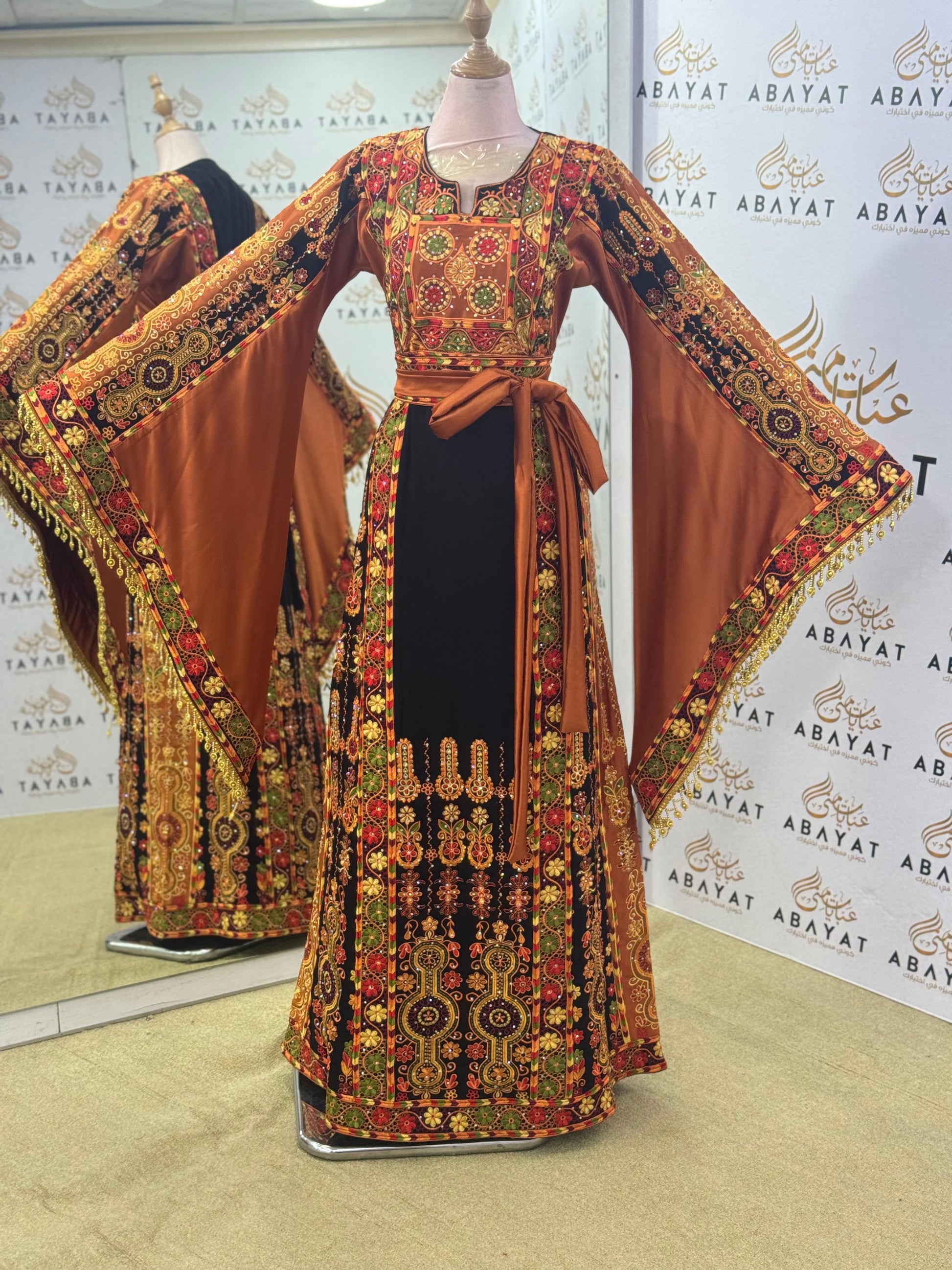 Traditional Palestinian Tatreez Thobe – Black/Brown