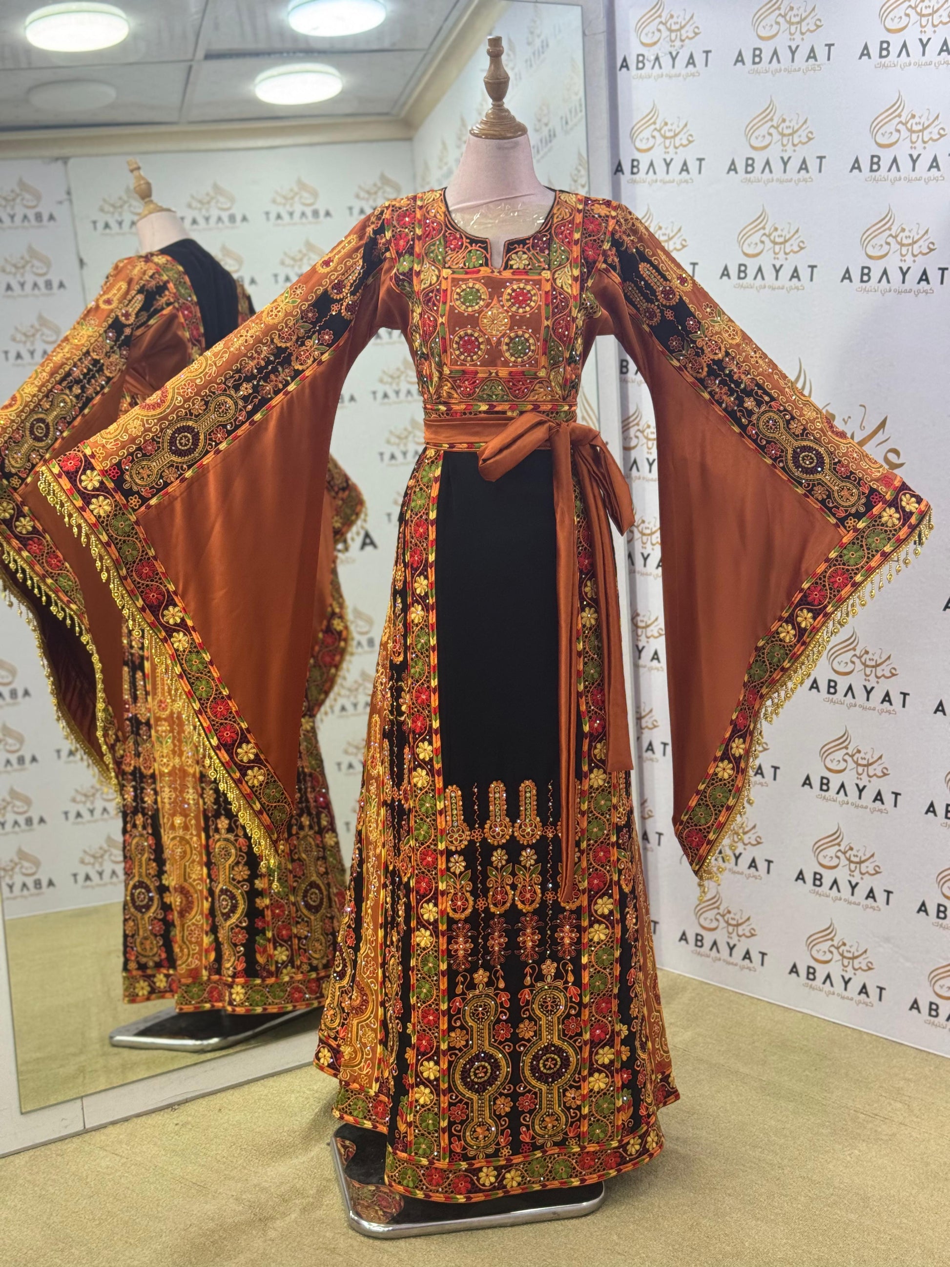 Traditional Palestinian Tatreez Thobe – Black/Brown