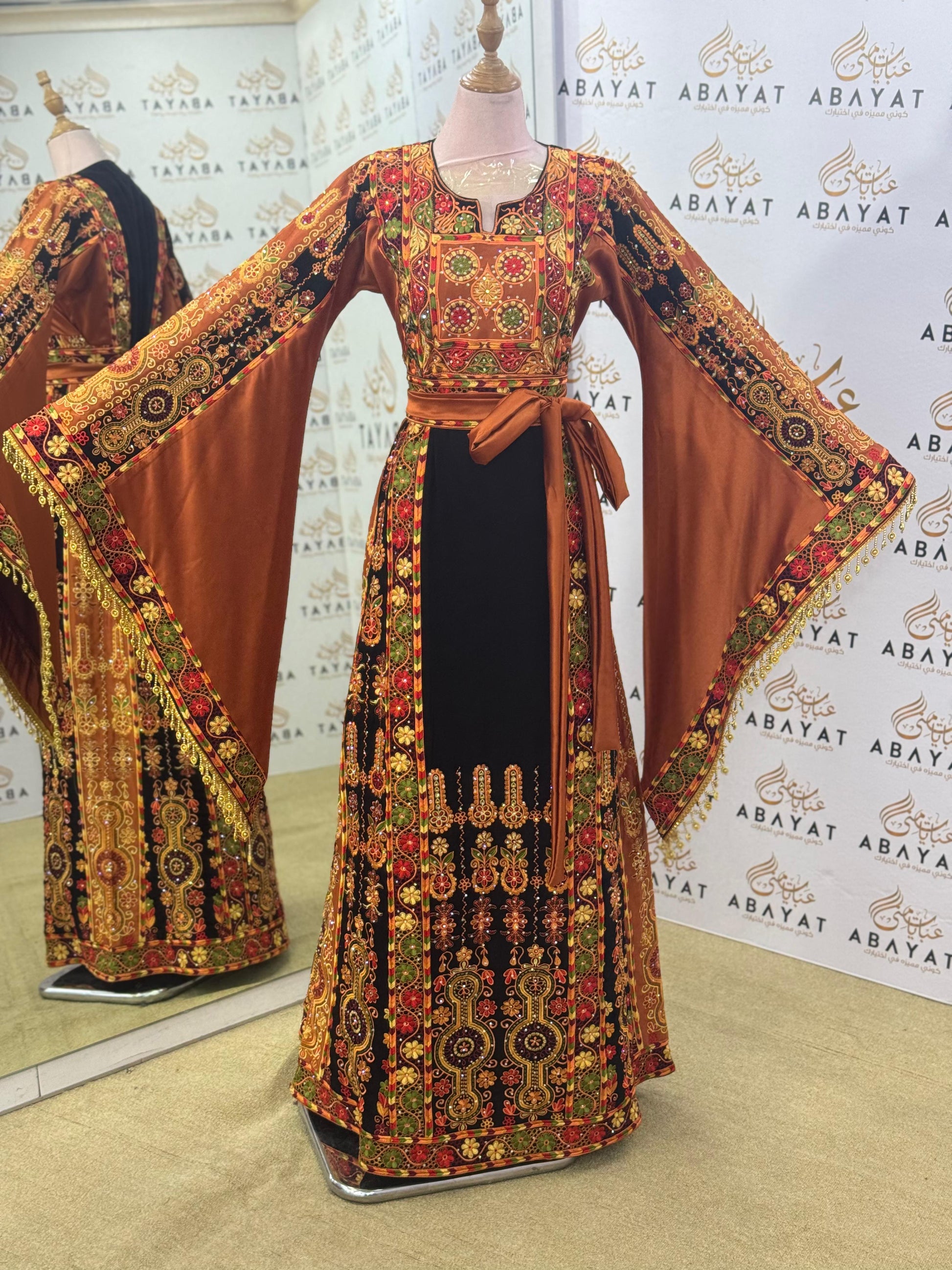 Traditional Palestinian Tatreez Thobe – Black/Brown