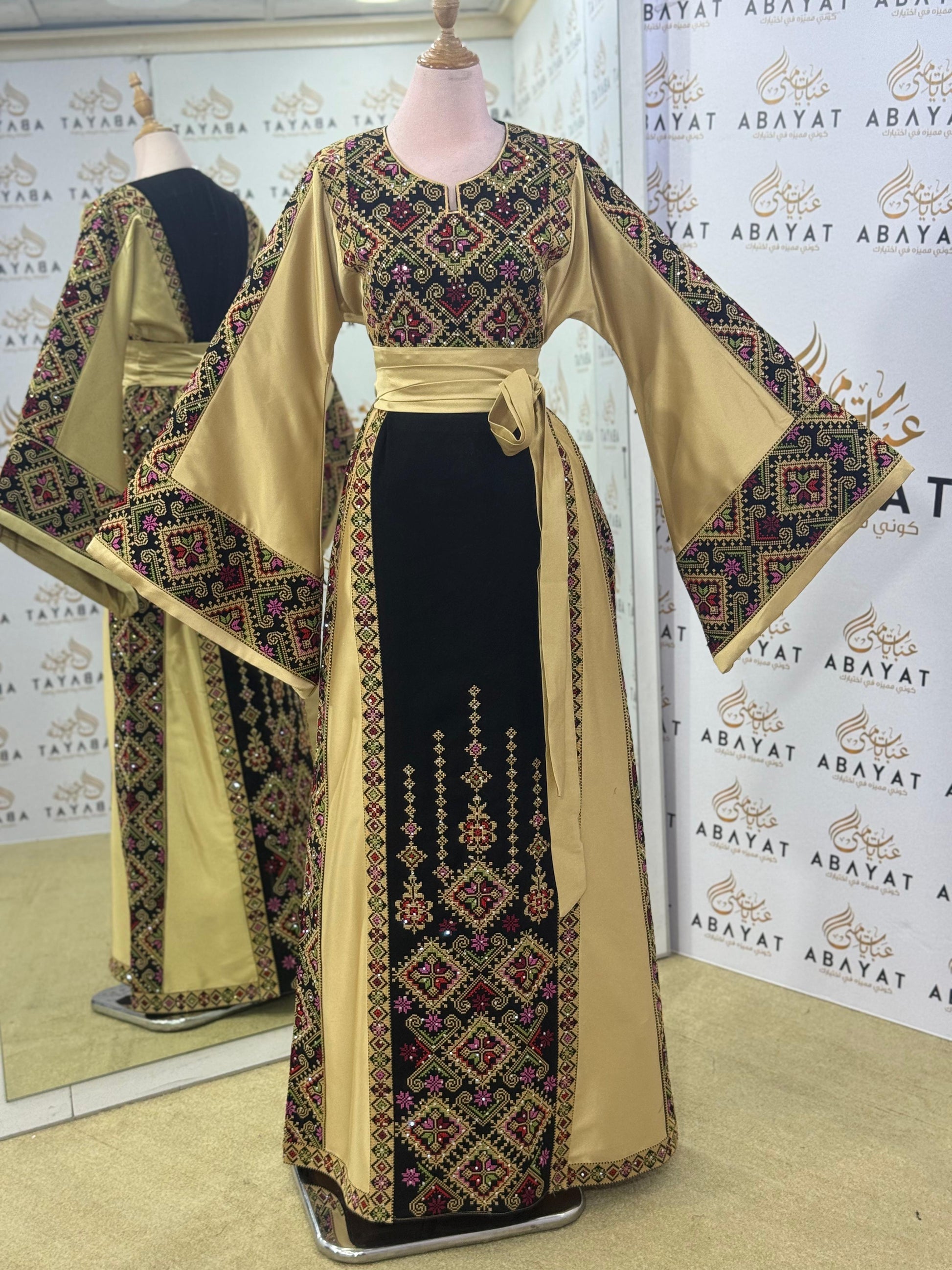 Golden Heritage Palestinian Thobe – Gold & Black