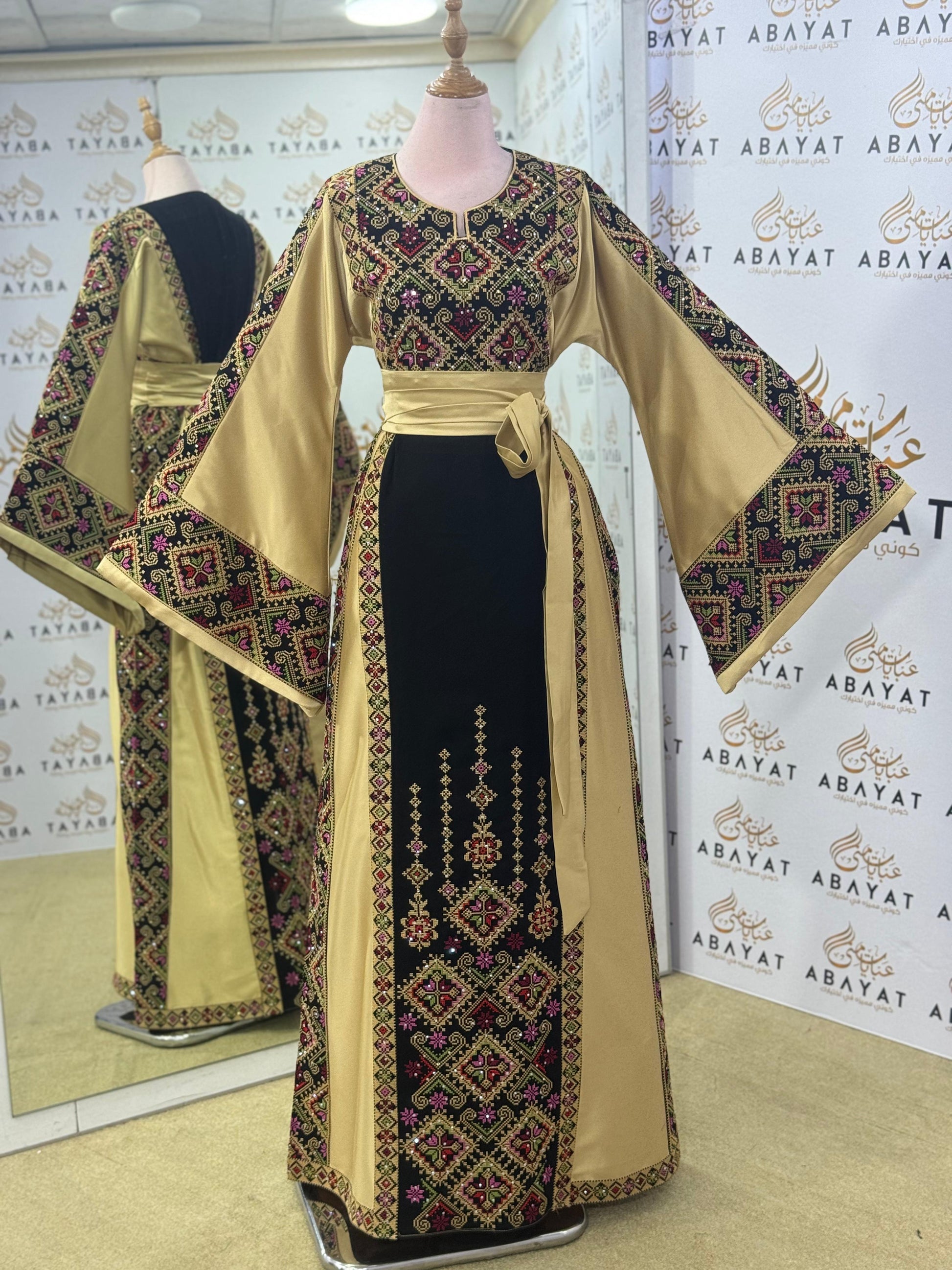 Golden Heritage Palestinian Thobe – Gold & Black