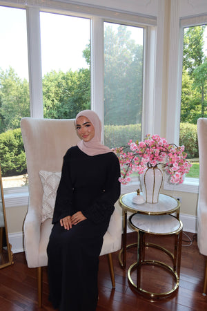 Black Kuffieya Sleeve Abaya