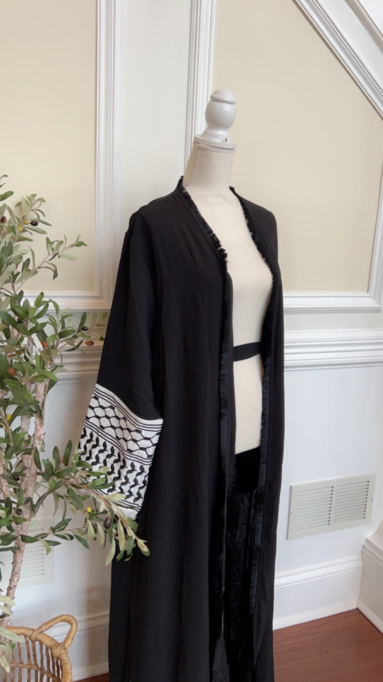 Open Abaya with Keffiyeh-inspired Design #123653