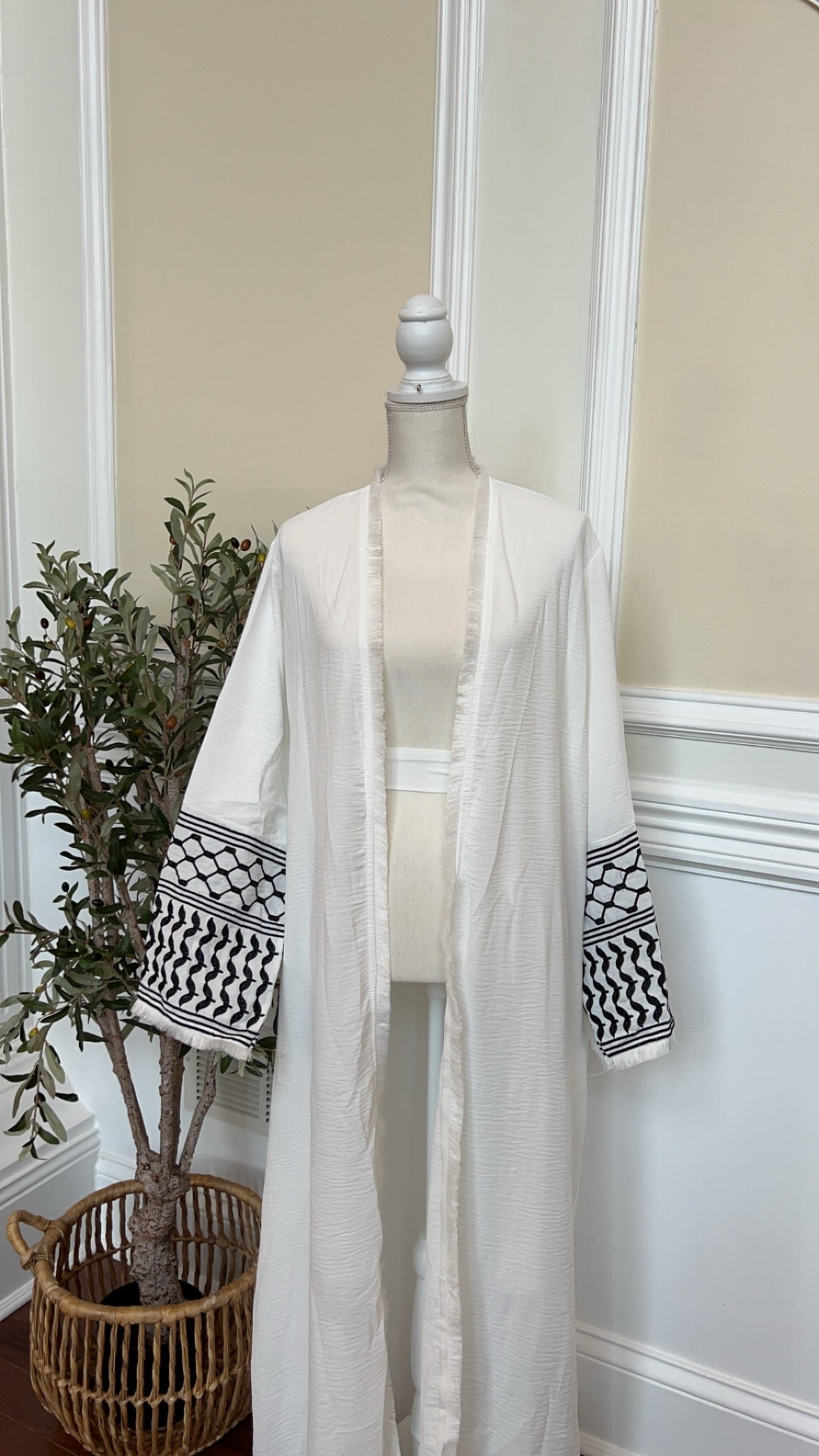 Open Abaya with Keffiyeh-inspired Design