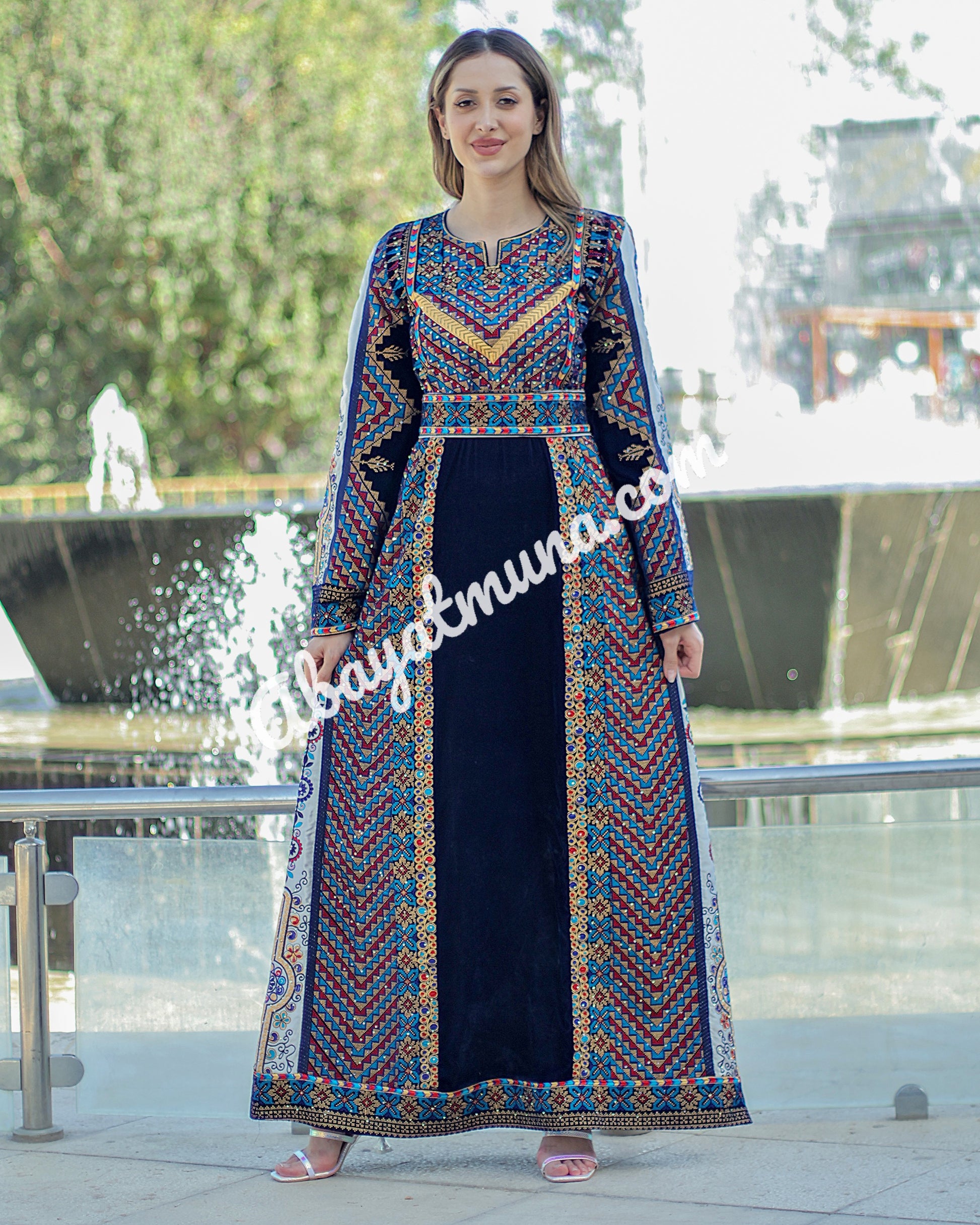 Velvet Navy Blue Stone Embroidery Thoub With Belt 9198499 A