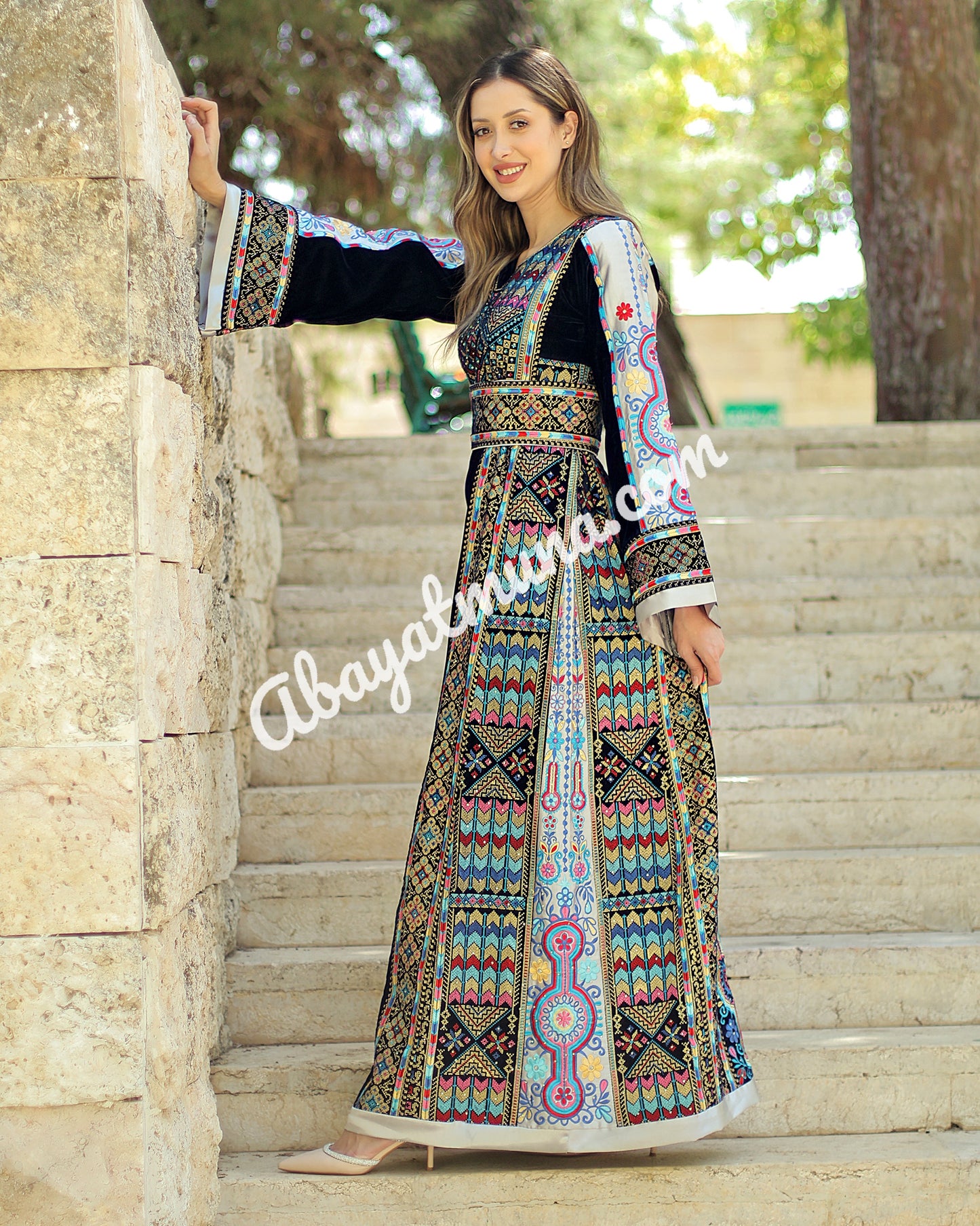 Black Velvet Tatreez Thobe – Fuchsia & Gold Floral Embroidery