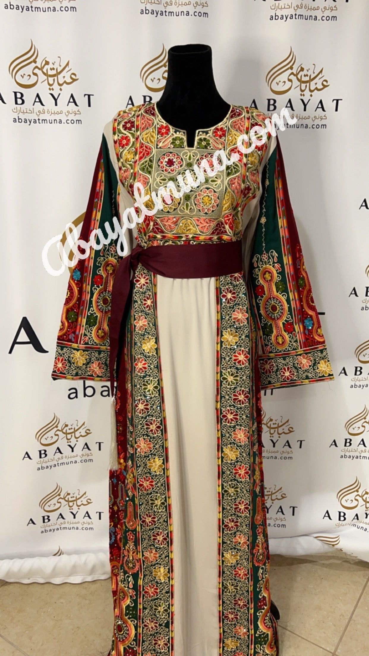 Gorgeous Palstainen Embroidery Long Thoub  With Belt  9198801