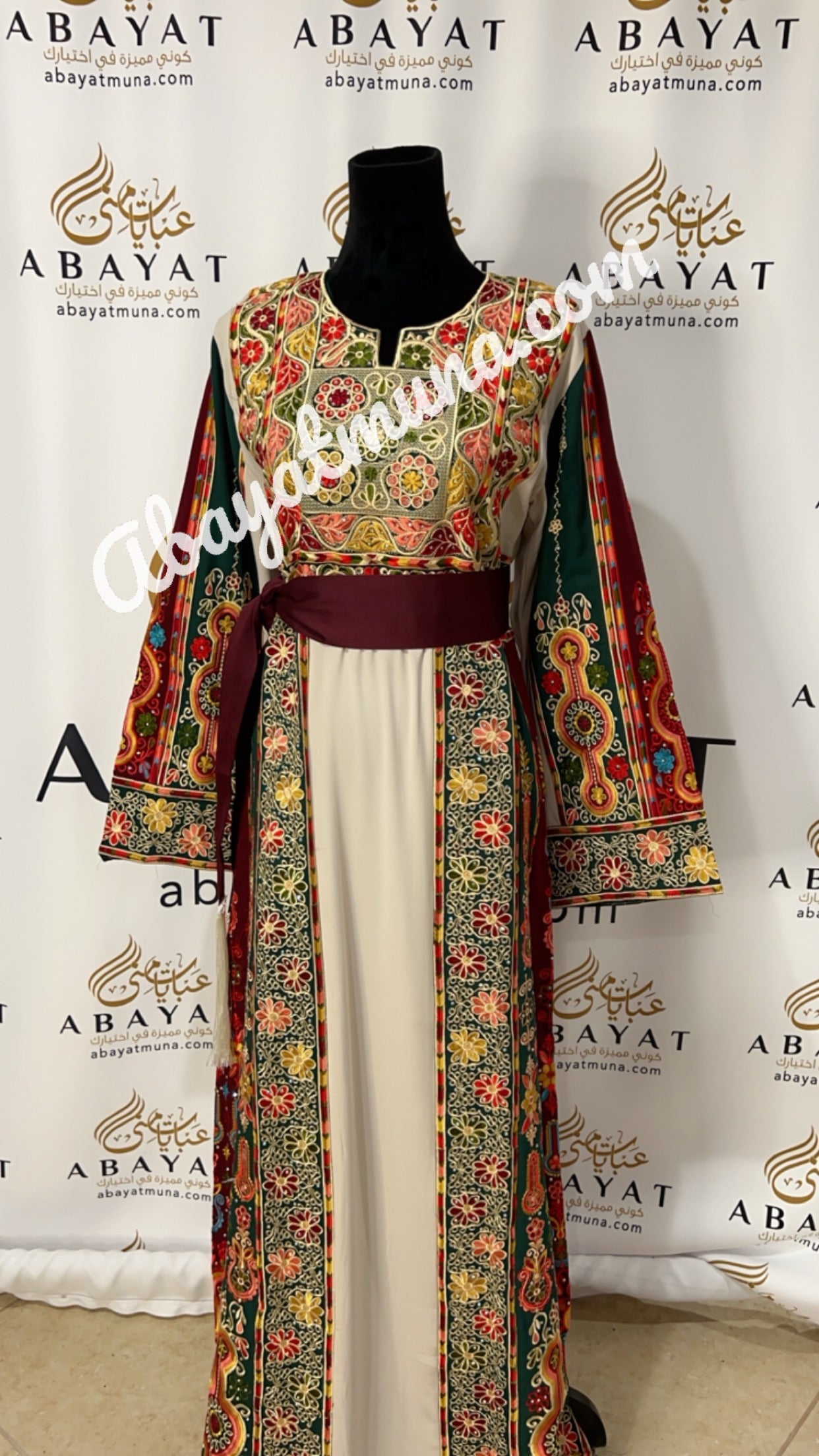 Gorgeous Palstainen Embroidery Long Thoub  With Belt  9198801