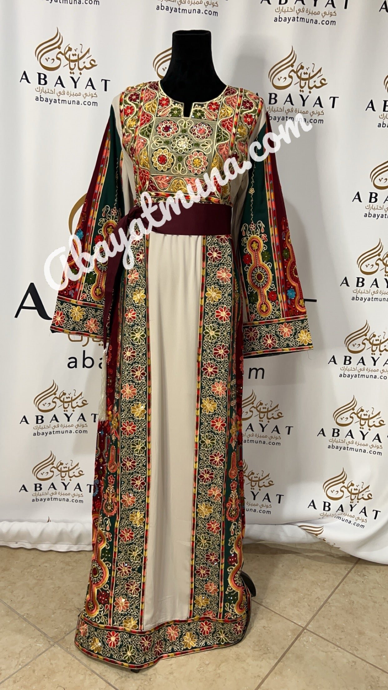 Gorgeous Palstainen Embroidery Long Thoub  With Belt  9198801