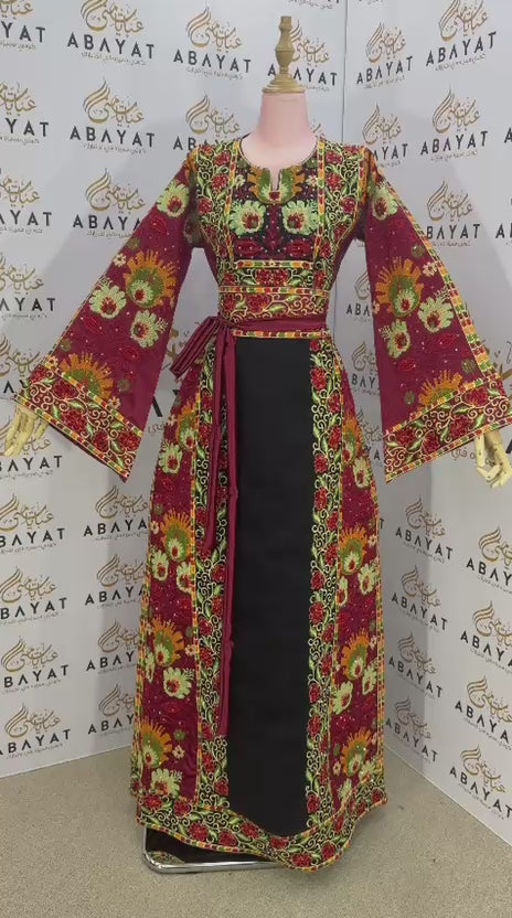 Elegant Floral Embroidery Thobe
